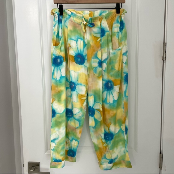 Jams World Pants - Jams World Vintage Barrel Leg Crop Pants Watercolor Floral.   L18